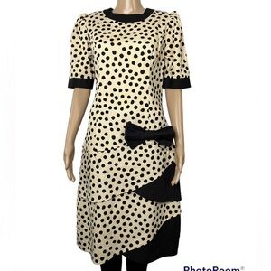 Unique vintage polka dot cotton dress by Vicky Vaughn. Size 10 Y2K preppy